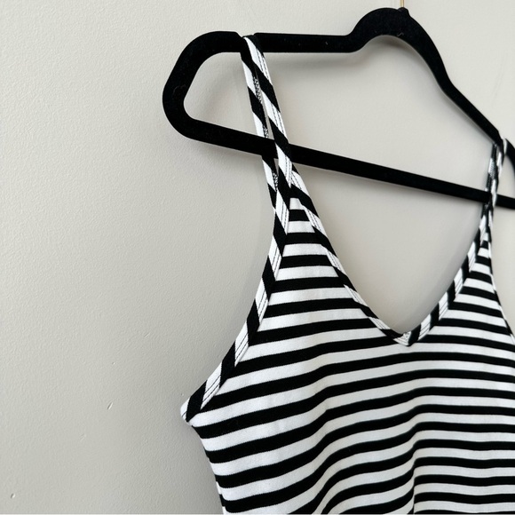 ARITZIA-“SUNDAY Best” Stripe Bodycon Mini Dress (Size:Medium) - Picture 8 of 12